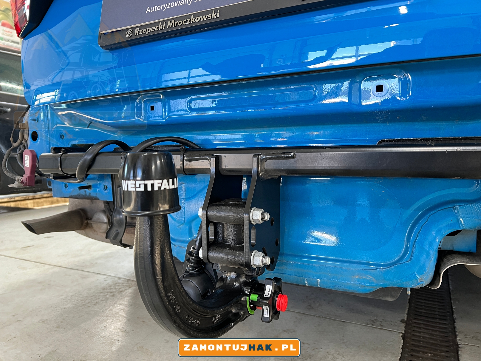 305532900113 Audi A4 Avant B9 przed montażem haka holowniczego Westfalia